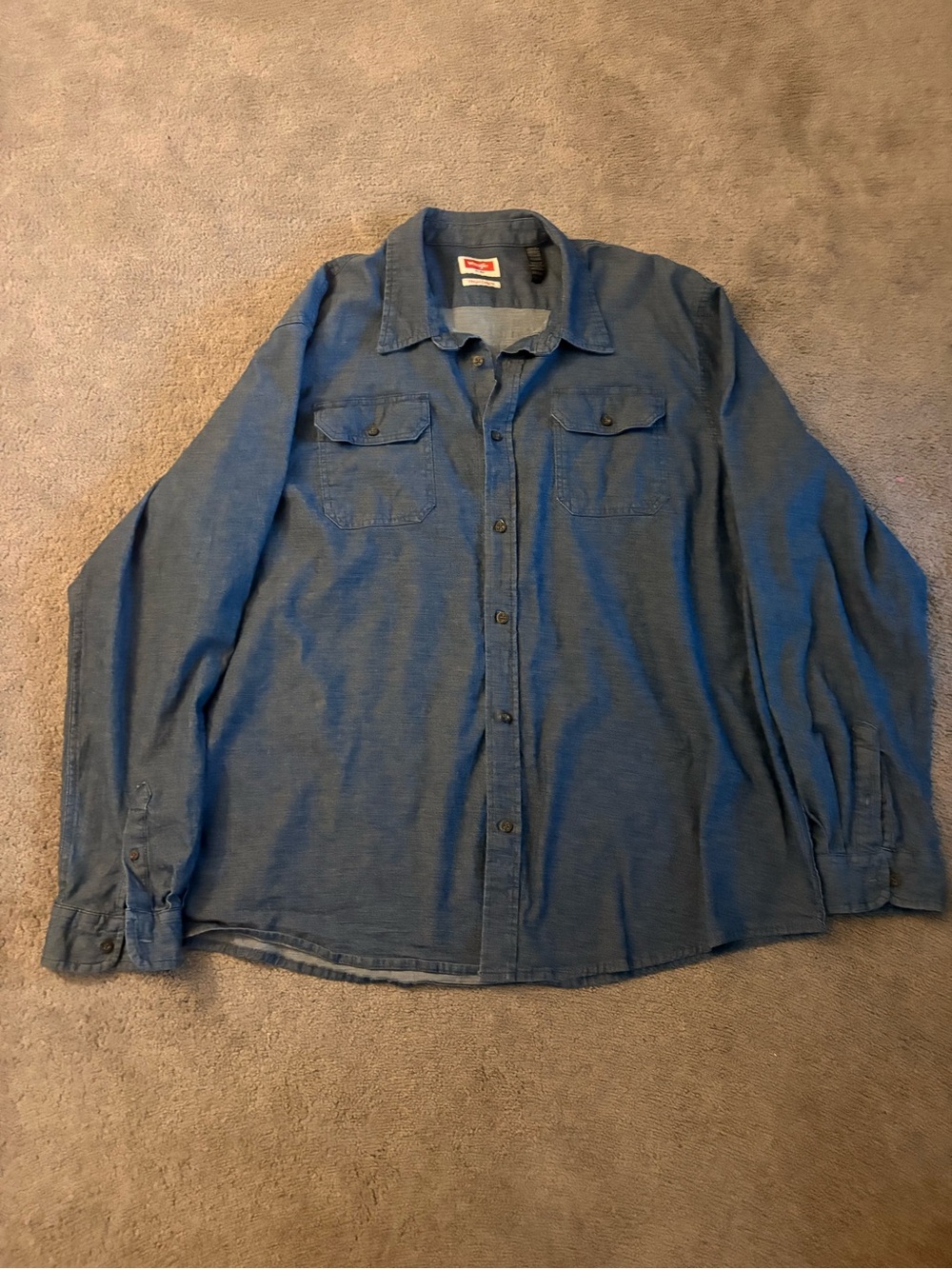 Wrangler Men’s Indigo Blue Button-Front Work Shirt